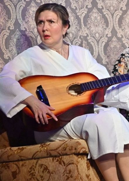 Спектакль «Рошто уна (Рождественский гость)»