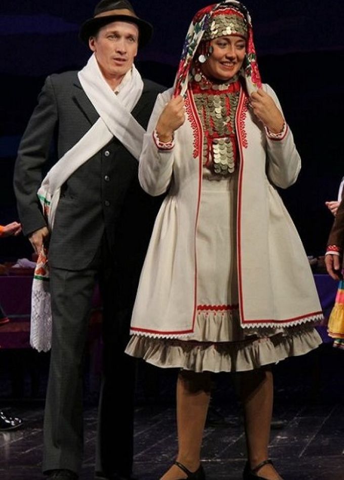 Спектакль «Микулан — Презе, Якулан — Ӱдыр / Николаю — телёнок, Якову — невеста»